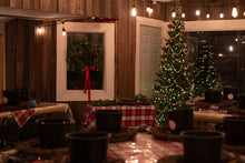 Load image into Gallery viewer, Holiday Wreath Workshop Gift Certificate