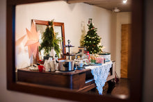 Load image into Gallery viewer, Holiday Wreath Workshop Gift Certificate