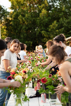 Load image into Gallery viewer, MOTHER&#39;S DAY SUMMER FLOWER WORKSHOP GIFT CERTIFICATE FOR TWO
