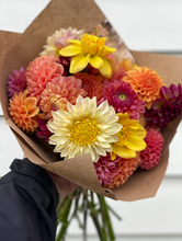 Load image into Gallery viewer, September Dahlia Subscription - Three Weeks of Dahlias in September (Delivery to Abbotsford or Aldergrove)
