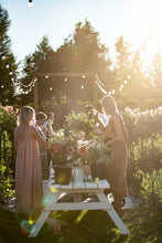 Load image into Gallery viewer, MOTHER&#39;S DAY SUMMER FLOWER WORKSHOP GIFT CERTIFICATE FOR TWO
